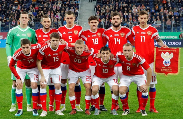 Acusan a futbolistas rusos de «doparse» con amoniaco