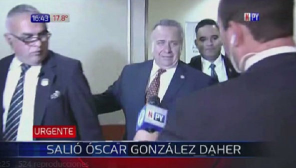 “Estoy agotado” dice González Daher luego de estar encerrado por horas