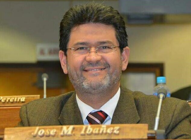 Diputados aceptan renuncia de Ibáñez