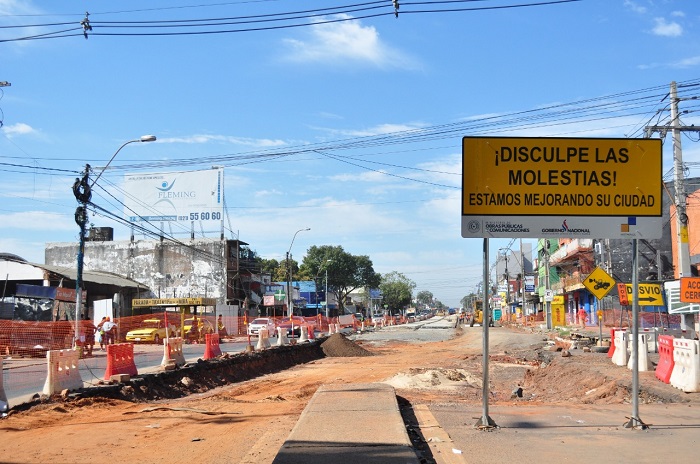 Obras del metrobús seguirán, por el momento