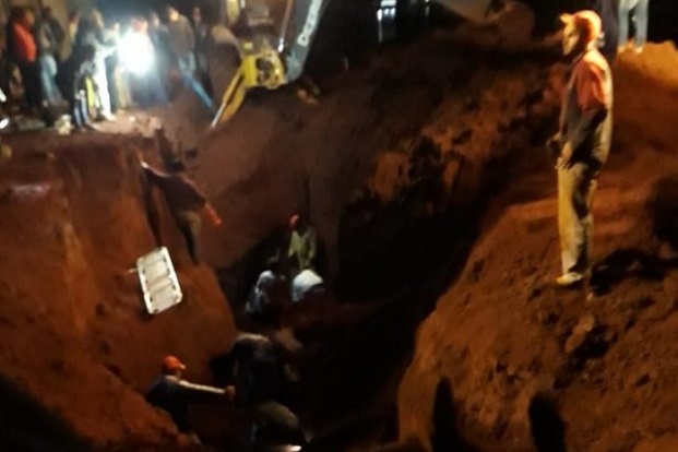 Dos obreros muertos en colapso de pozo