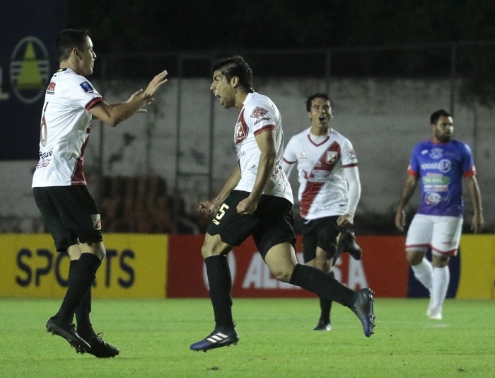 Equipo de Intermedia golea a uno de Primera en Copa Paraguay