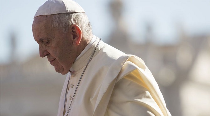 Papa Francisco convoca a obispos por abusos de la Iglesia