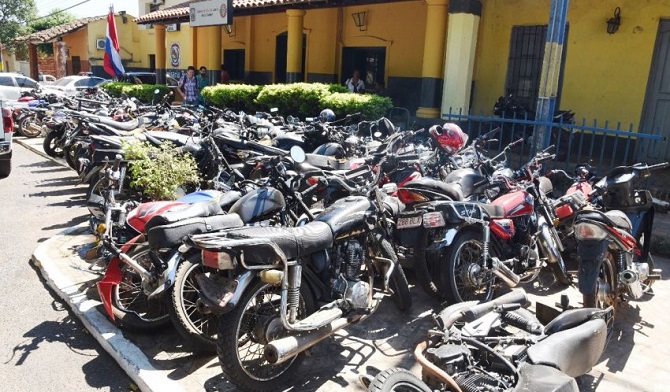 Comisario es imputado por vender motos confiscadas
