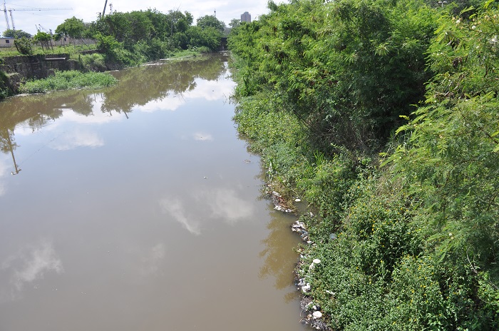 Arroyo capitalino está «limpio», pero por las lluvias