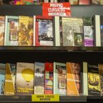 Día del Libro: destacan el valor del papel en la era digital