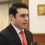 Senador Hernán Rivas frena con recurso su causa por título falso