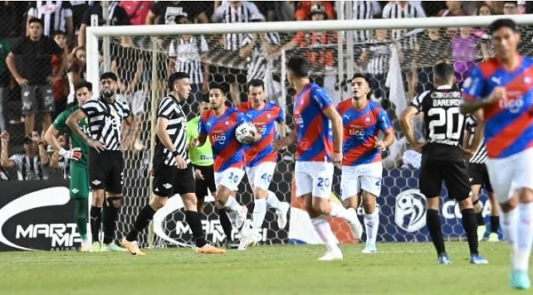 Cerro Porteño y Nacional no pasaron del empate 