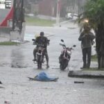 Rescatan a 18 personas tras inundaciones en Asunción y Central