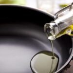 La ciencia detrás del aceite más saludable para cocinar