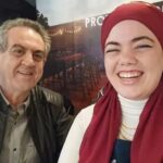 Esgaib agrede a periodistas al defender cargo de su hija