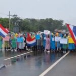 Universitarios de Caaguazú cierran ruta en apoyo a reclamos de la UNA