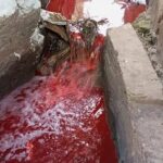 Cauce hídrico de San Lorenzo teñido de rojo causa preocupación
