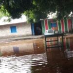 Pobladores de Tacuaras enfrentan duras condiciones por inundaciones en Ñeembucú