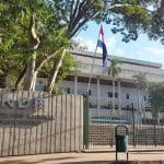 Funcionario de la ANDE irá a juicio por presunto uso de título falso