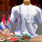 Peña vuelve a impulsar el uso oficial del ao po’i en verano