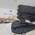 Allanamientos en Tava’í: incautan arsenal familiar