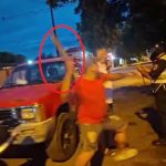 Agreden a policías tras bloquear calle en Fernando de la Mora