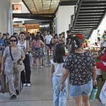 Víspera de Navidad: así abren shoppings y multitiendas