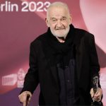 Béla Tarr fallece a los 70 y deja su cine en blanco y negro