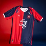 Cerro Porteño presentó su camiseta oficial