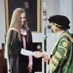 Paraguaya culmina con éxito maestría en Reino Unido