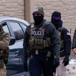 ICE irrumpe en embajada ecuatoriana de EE.UU