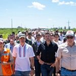 En una actividad de obras viales del Bajo Chaco, Peña apoyó una eventual candidatura de Alliana para 2028