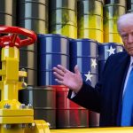 Trump afirma que Venezuela entregará millones de barriles de petróleo a EE.UU.