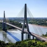 Ya pueden cruzar buses de turismo por el Puente de la Integración