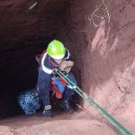 Bomberos salvan a perro de pozo en Ypané