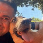 Julio, el perro rescatado que pasó dos años en un refugio, fue adoptado