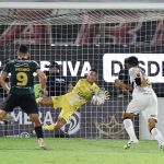 Roja, penal y VAR: Olimpia iguala con Rubio Ñu