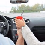 Multas por fumar o tomar tereré al volante