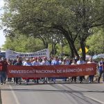 UNA y Hospital de Clínicas realizan paro total en rechazo a la reforma de la Caja Fiscal