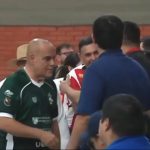 Abucheos a Bachi Núñez en torneo de salón