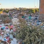 Vecinos denuncian basural en el barrio Santa Rosa
