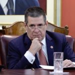 Horacio Cartes acude a sanatorio para estudios de control