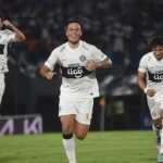 Olimpia golea y se afianza en la cima del Apertura