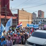Cerca de 30 buses trasladarán a docentes de la UNA a protesta contra la Caja Fiscal