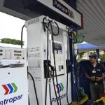 ¿Subirá el combustible en Paraguay por la crisis externa?
