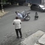 Motociclista herido y peatón afectado tras choque en el microcentro
