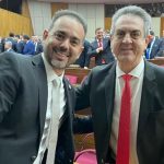 Yamil Esgaib y su hijo obtienen título en tiempo récord