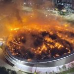 Brasil: incendio en velódromo de Río de Janeiro destruye la mitad del techo