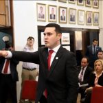 Fiscalía abre causa penal contra Hernán Rivas por documento falso