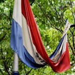 Plaza 1811 en abandono: basura, inseguridad y reclamos