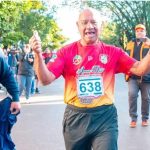 Don Roque corrió 5K y ganó medalla a los 80 años
