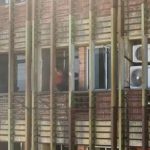 Incendio en Ahorros Paraguayos fue controlado, pero aún hay personas por rescatar