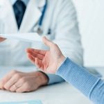 Reposo médico falso: empresas investigan abusos laborales