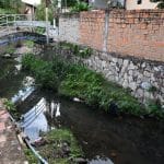 Vecinos de Las Mercedes reclaman obras de desagüe paralizadas